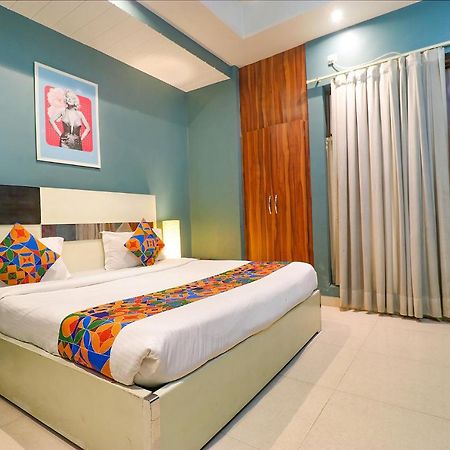 Fabhotel Church House Rohini Дели Экстерьер фото