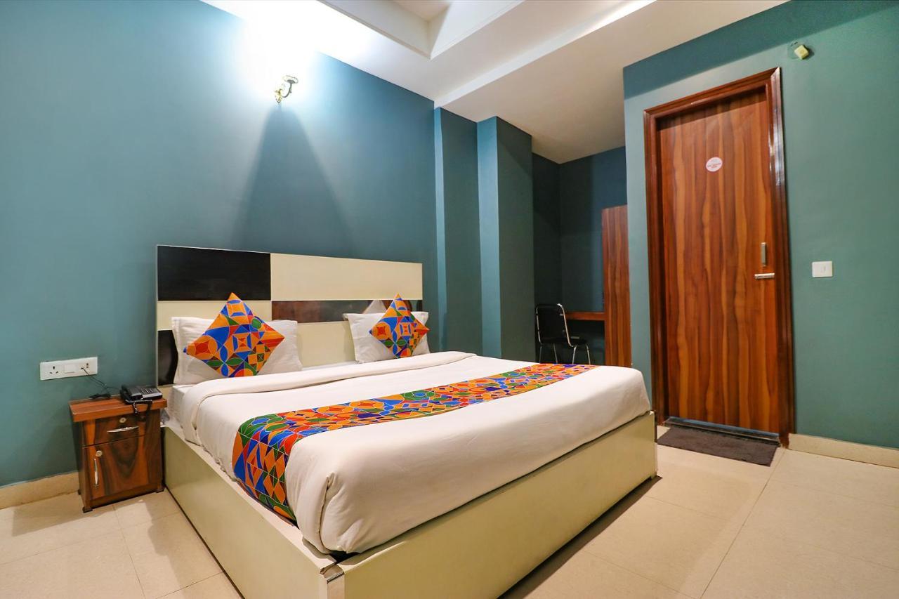 Fabhotel Church House Rohini Дели Экстерьер фото