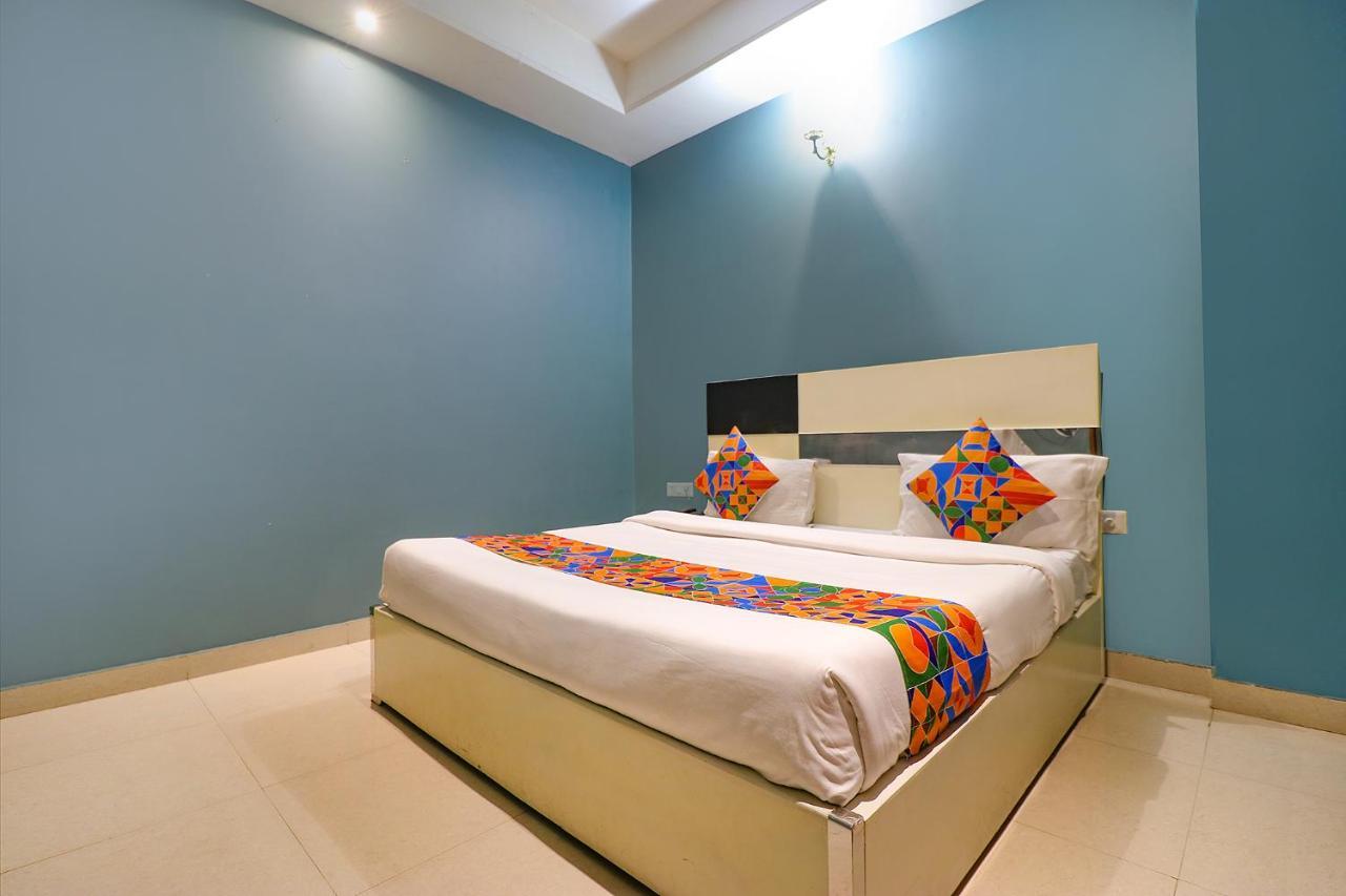 Fabhotel Church House Rohini Дели Экстерьер фото