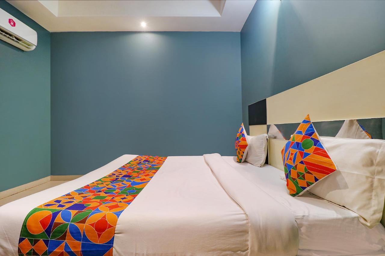 Fabhotel Church House Rohini Дели Экстерьер фото