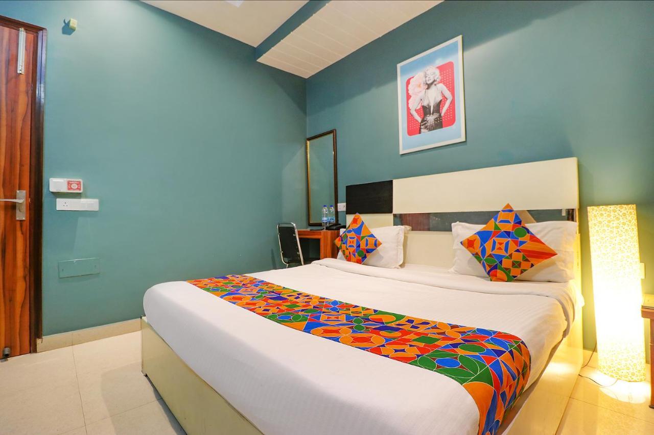Fabhotel Church House Rohini Дели Экстерьер фото