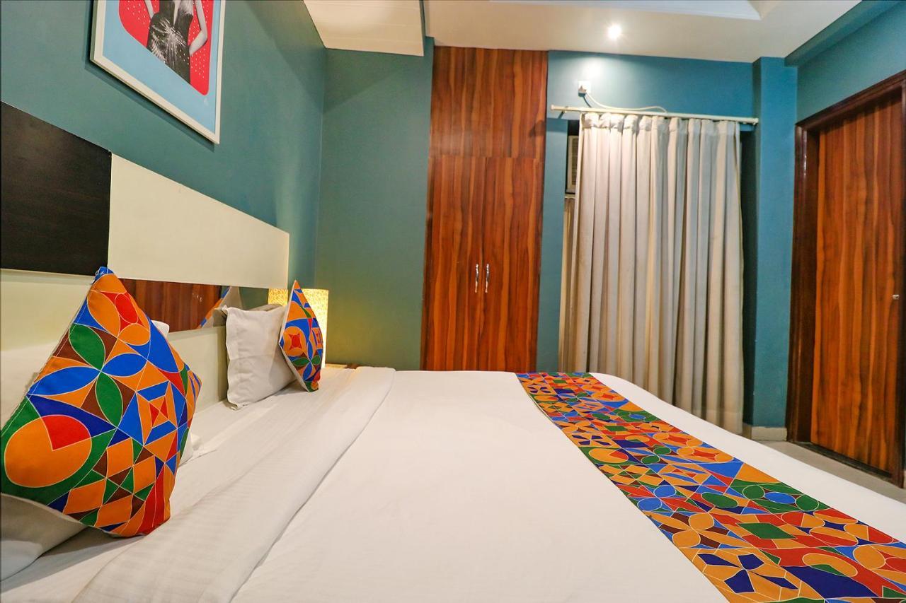 Fabhotel Church House Rohini Дели Экстерьер фото