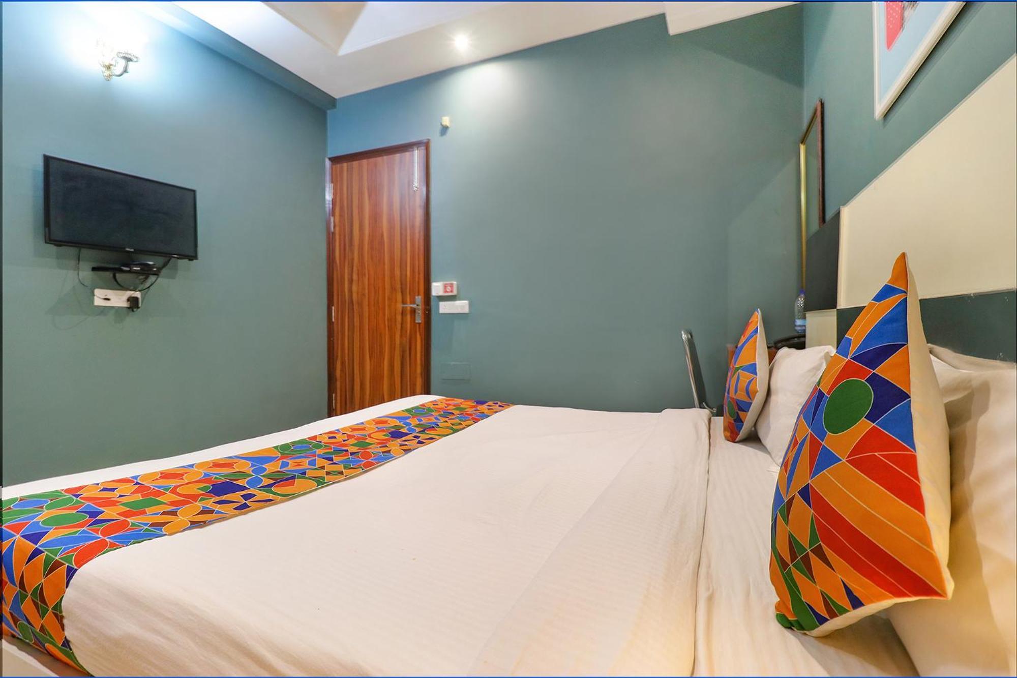 Fabhotel Church House Rohini Дели Экстерьер фото